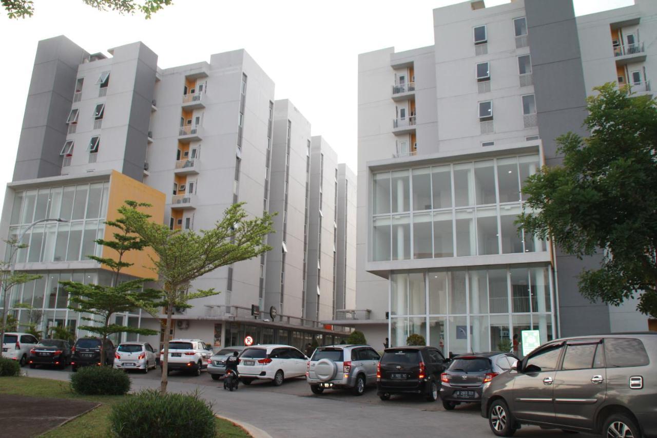 Nature Inn Aeropolis Ar3 Тангеранг Экстерьер фото